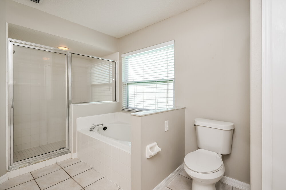 Building Photo - 330 Seville Pointe Ave