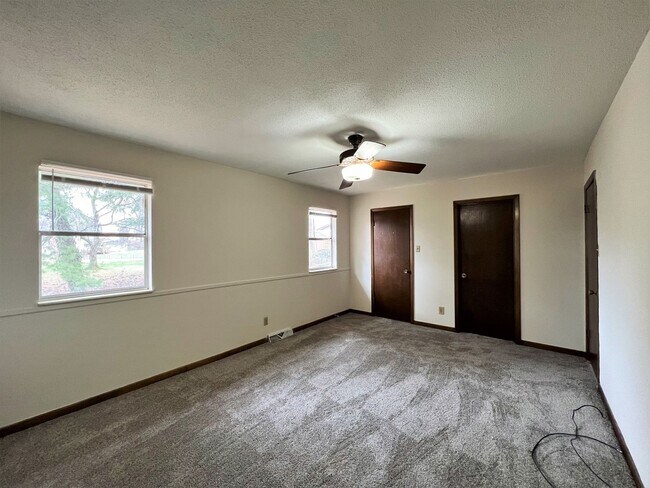 Building Photo - 11518 Midhurst Dr