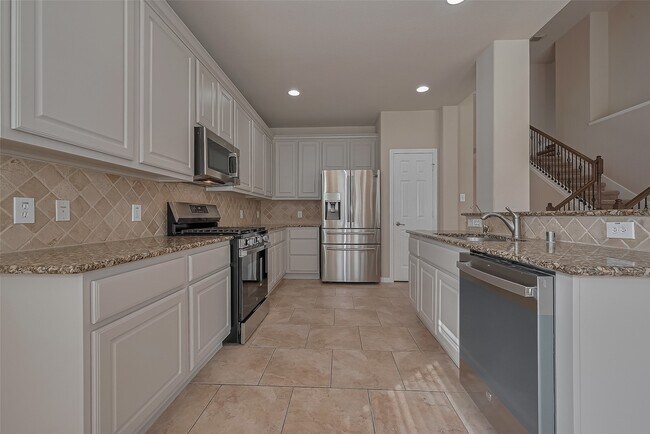 Building Photo - 15 Wenoah Pl