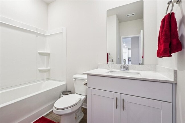 Building Photo - 446 Ravine Dr