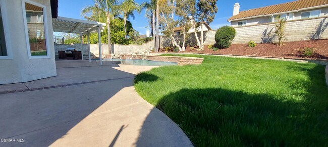 Building Photo - 748 Azure Hills Dr