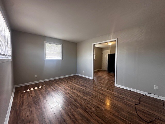 Building Photo - 314 S English St