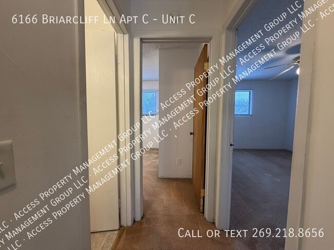 Building Photo - 6166 Briarcliff Ln