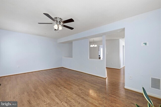 Building Photo - 1518 Deep Gorge Ct