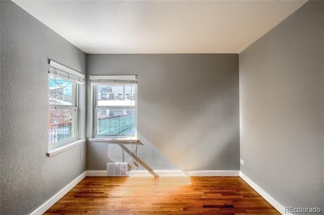 Building Photo - 1331 N Raleigh St