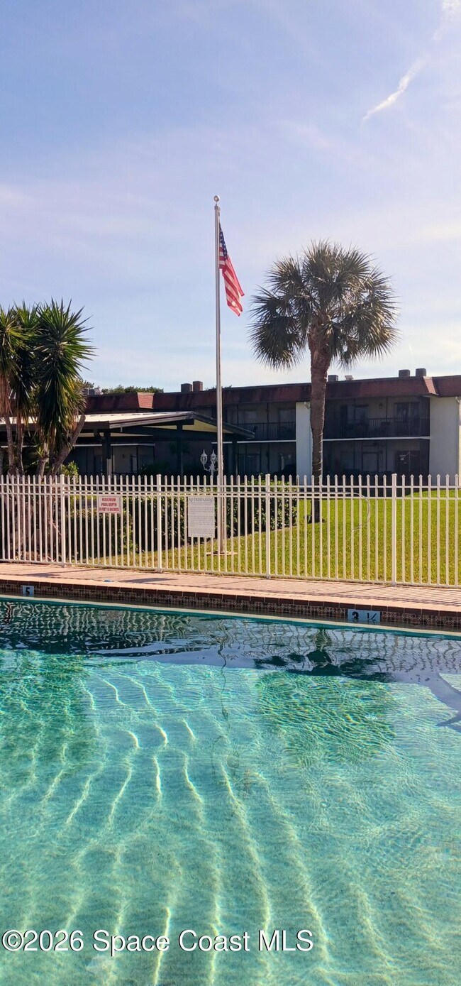 Building Photo - 200 St Lucie Ln