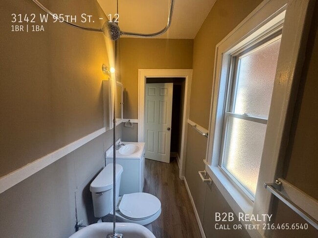 Building Photo - 3142 W 95th St