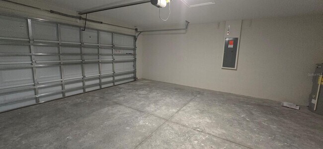 Building Photo - 25 Pecan Drive Pass