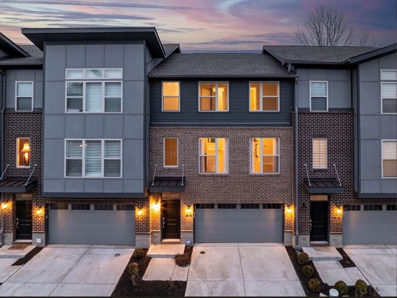 Building Photo - 8238 Bostic Dr