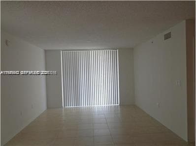 Building Photo - 520 SW 111th Ave