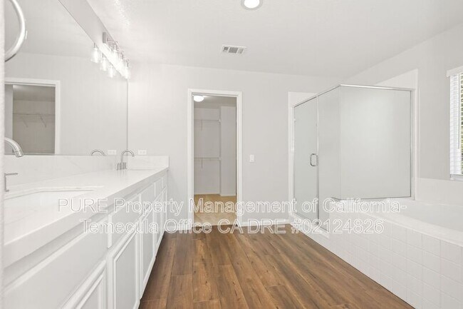 Building Photo - 29772 Sceptrum St