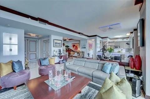 Building Photo - 347 N New River Dr E