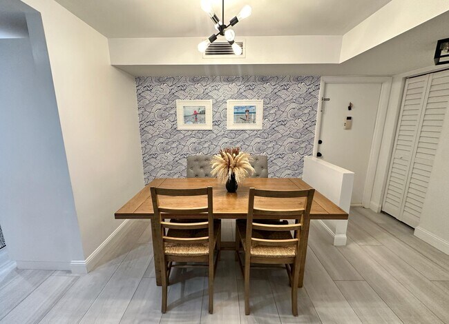 Building Photo - 630 Ocean Dr