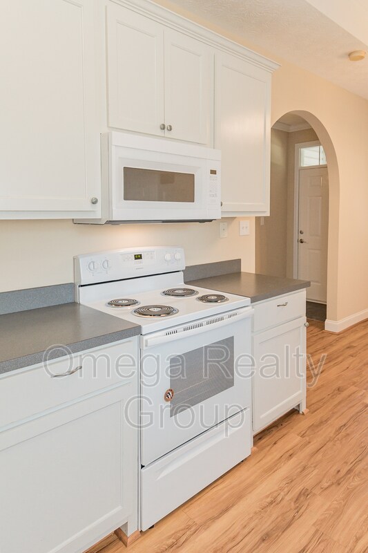 Building Photo - 14 Oakleigh Dr