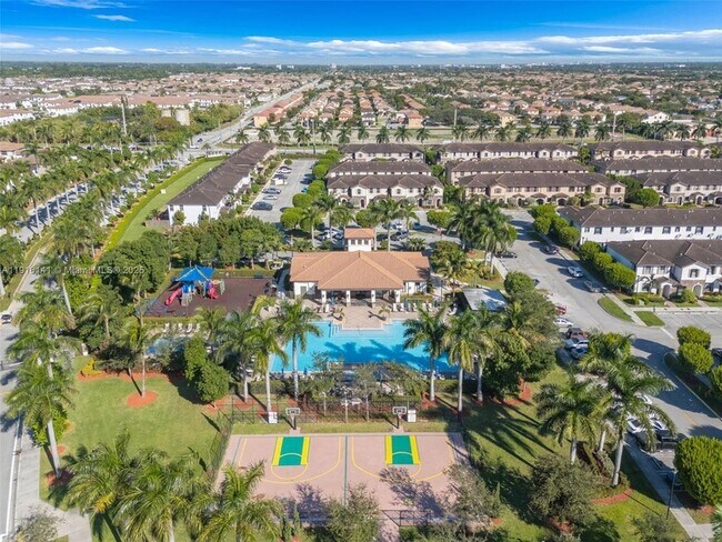 Building Photo - 11413 SW 252nd Ter