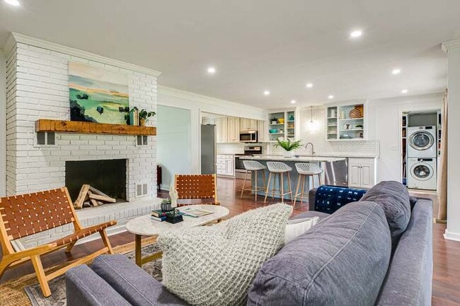 Building Photo - 3610 S Mt Juliet Rd