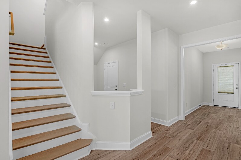 Building Photo - 340 Dendron Dr