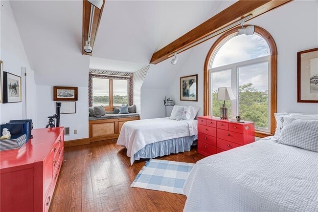 Building Photo - 25 Ocean Heights Rd