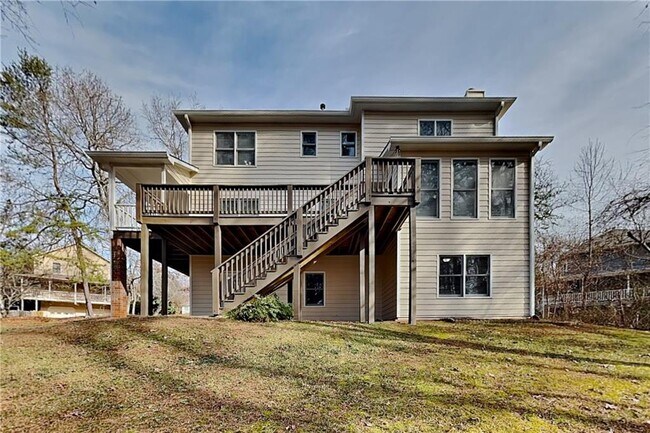 Building Photo - 308 Golden Ct