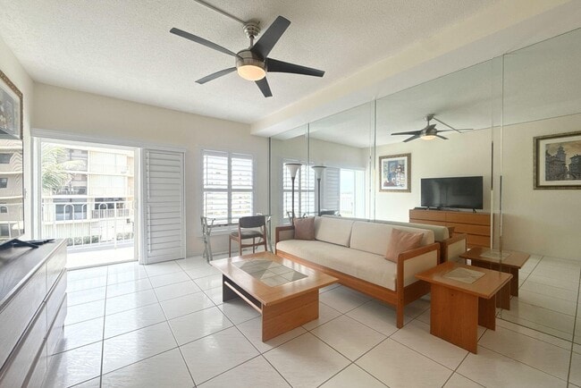 Building Photo - 3230 S Ocean Blvd