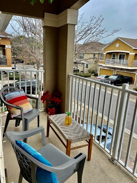 Porch - 7001 Interbay Blvd