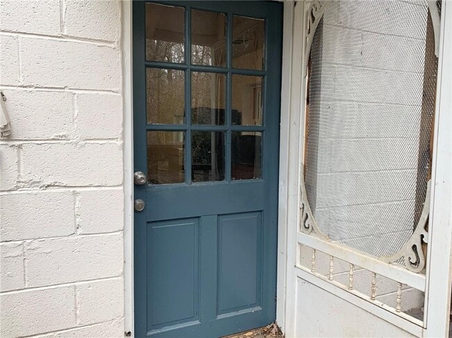 Building Photo - 162 Ridgeland Ave