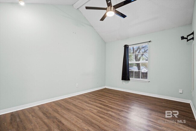 Building Photo - 142 Appomatox Dr