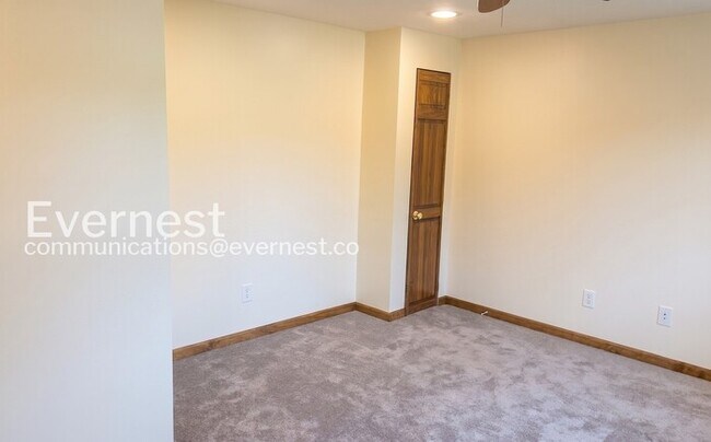 Building Photo - 4369 Houser Dr