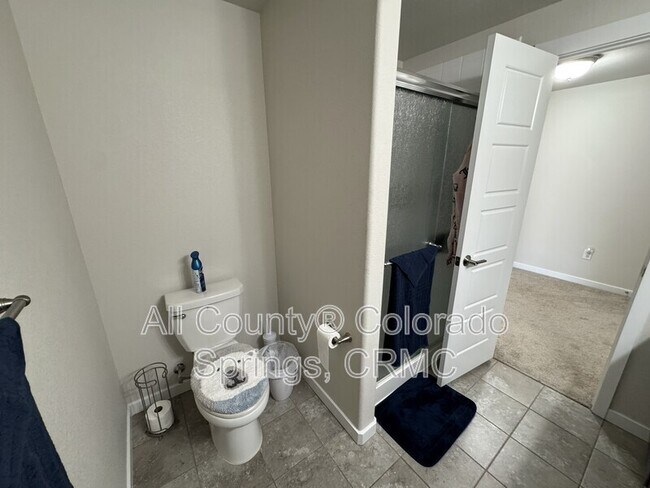 Building Photo - 5755 Marlee Dr