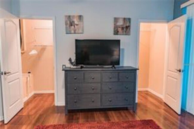 Building Photo - 3133 Bayshore Oaks Dr