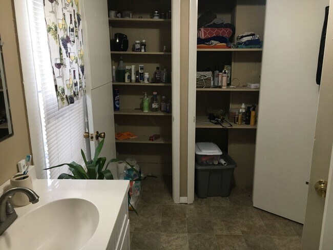 Building Photo - 11-13 Lafayette Street