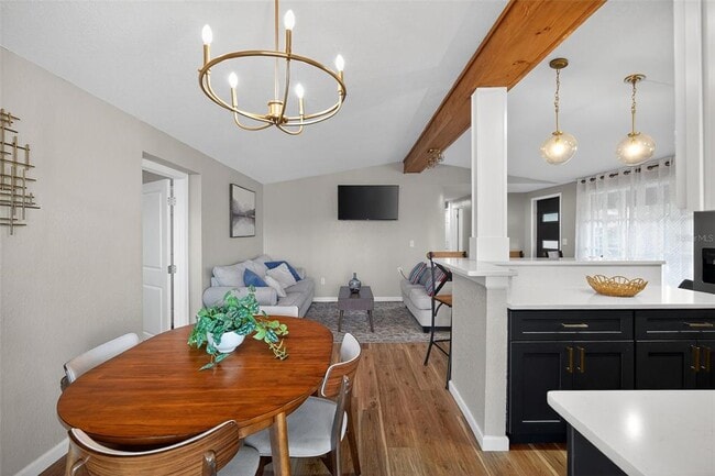 Building Photo - 63 Lake Hunter Dr