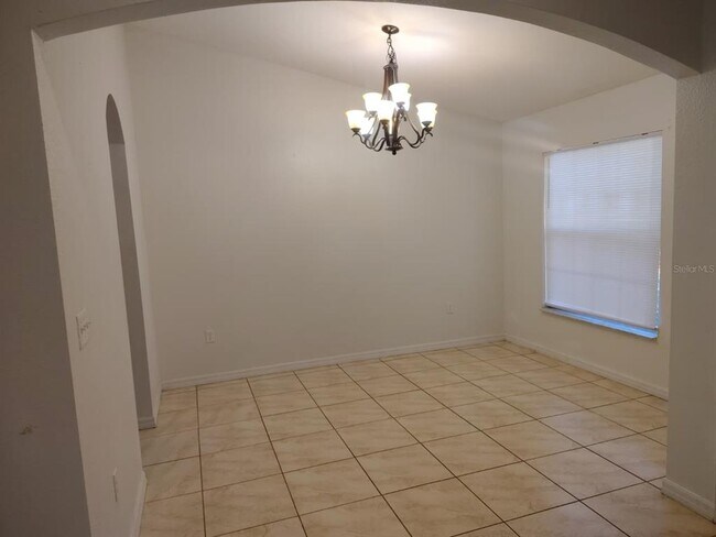 Building Photo - 141 Inconnu Ct