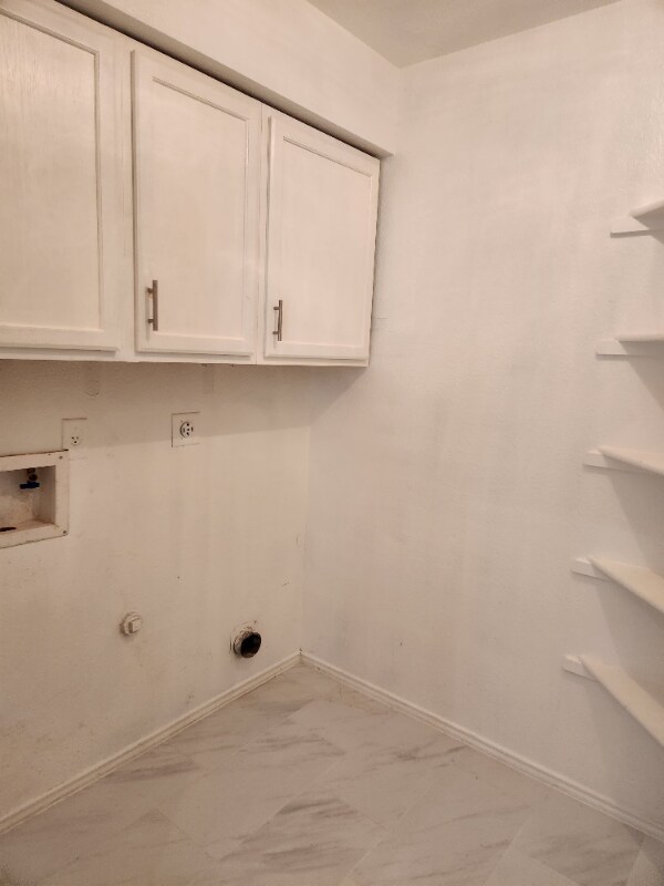 Building Photo - 5502 Red Pine Dr