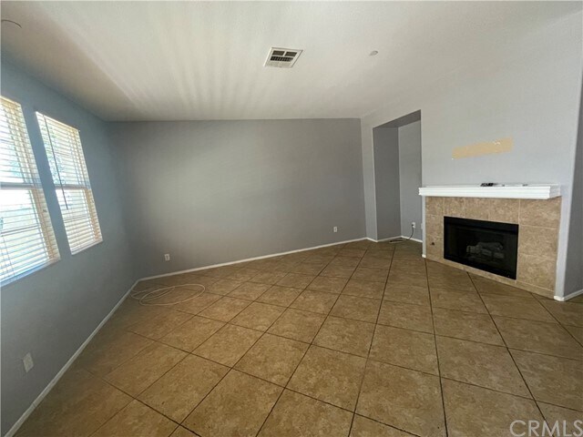 Building Photo - 35960 Lindstrand Ave