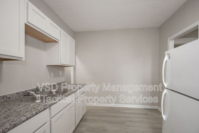 Building Photo - 9911 Olivet Ave