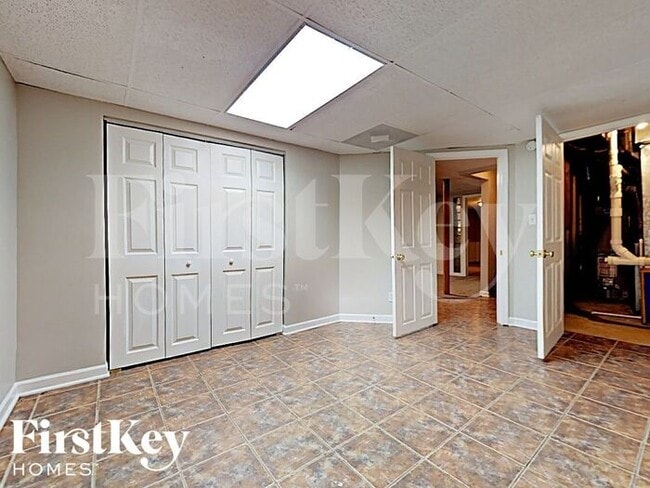 Building Photo - 764 Weston Dr