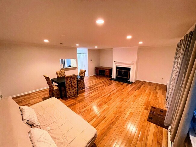 Building Photo - 28 Federal St