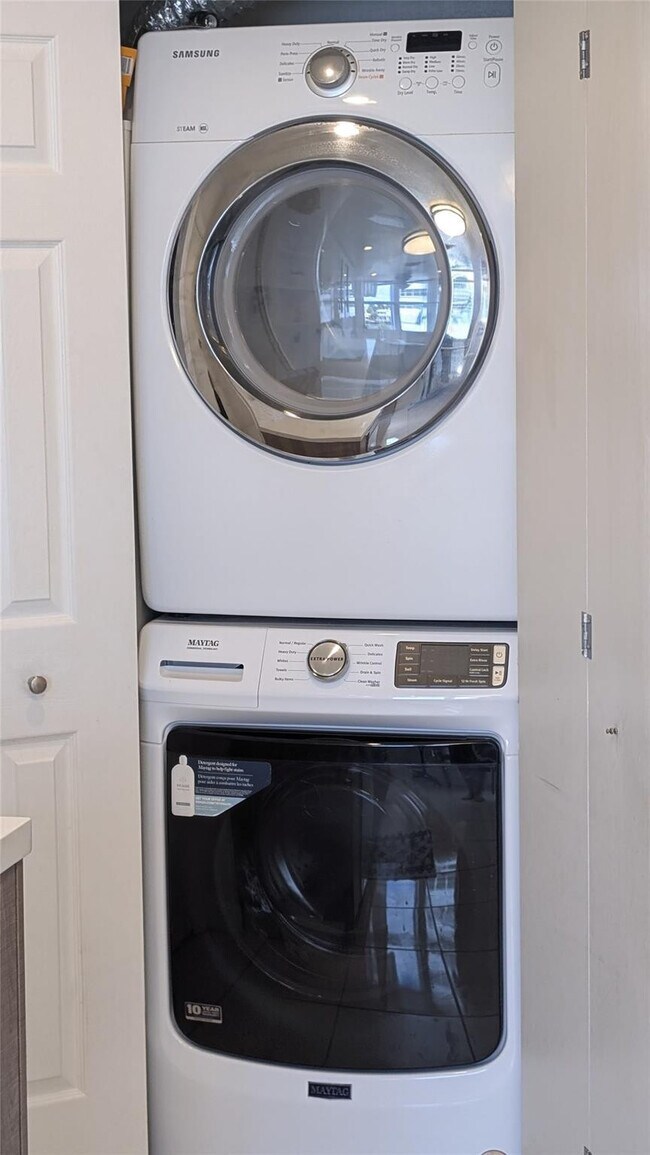 Building Photo - 1501 S Ocean Dr