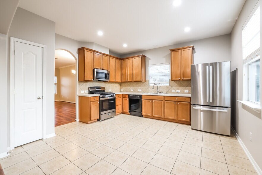 Building Photo - 15523 Hinsdale Springs Ln