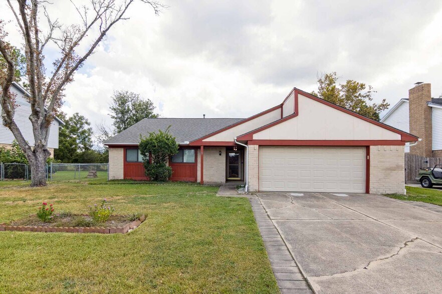 Building Photo - 259 E Castle Harbour Dr