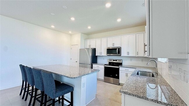 Building Photo - 9567 Sandy Bluffs Circle