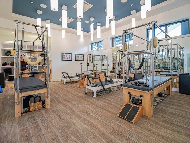 Building Photo - 13708 Whispering Lakes Ln