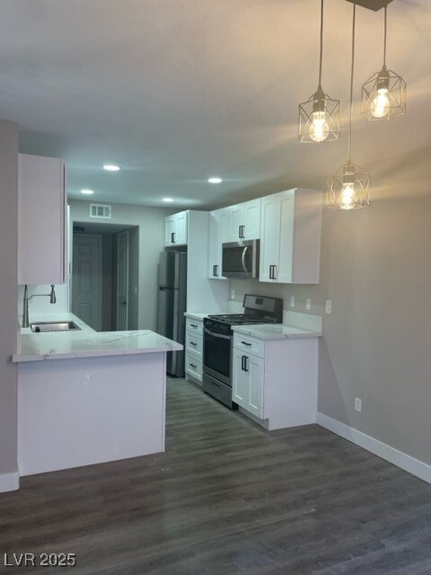 Building Photo - 502 Escoto Pl