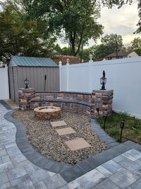 Building Photo - 756 W Inman Ave