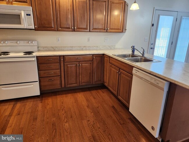 Building Photo - 28 Holler Rd