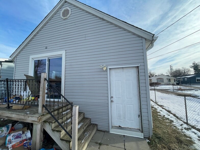 Building Photo - 4248 8th St