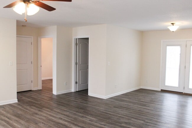 Building Photo - 3 Bedroom | 2 Bathroom Home Near TTU