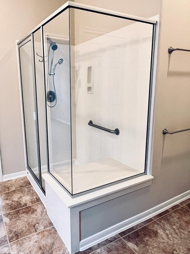 Building Photo - 5235 Valley Bluff Ln