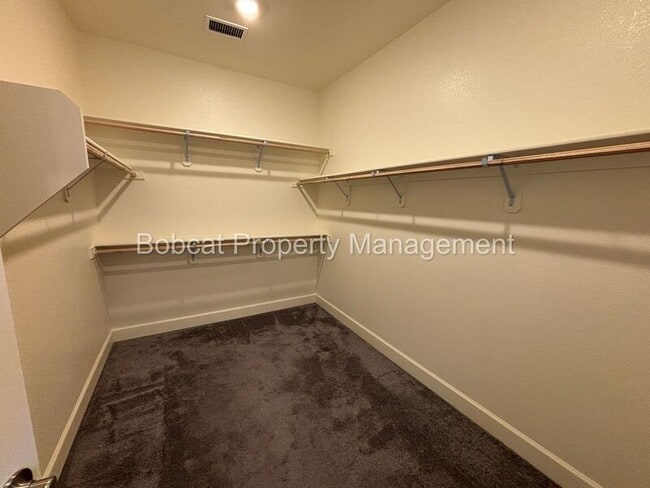 Building Photo - 1097 Dapple Dr